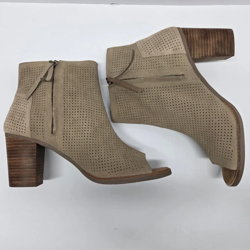 Toms Majorca Peep Toe Booties 11 Taupe Perforated Suede Block Heel Ankle Boots